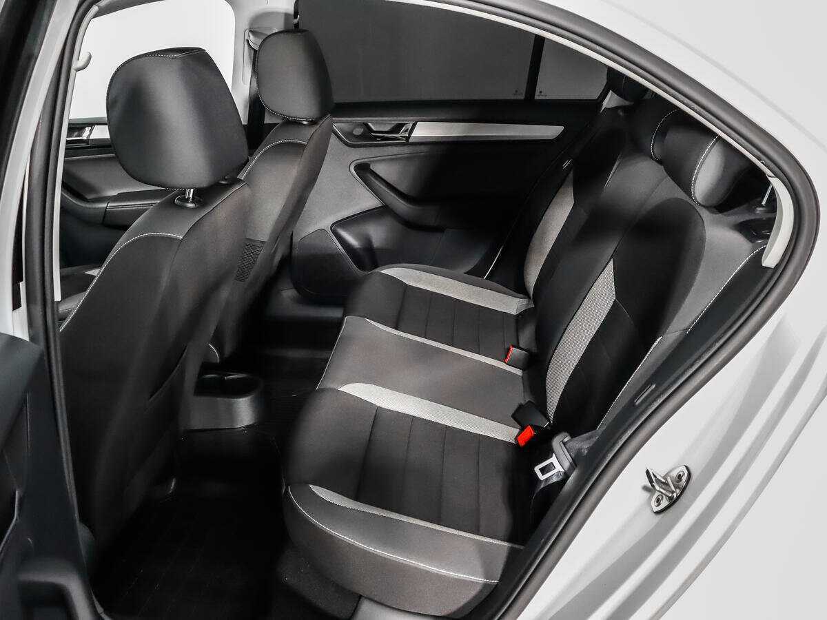 Skoda Rapid 2018 года с пробегом. Фото: #9