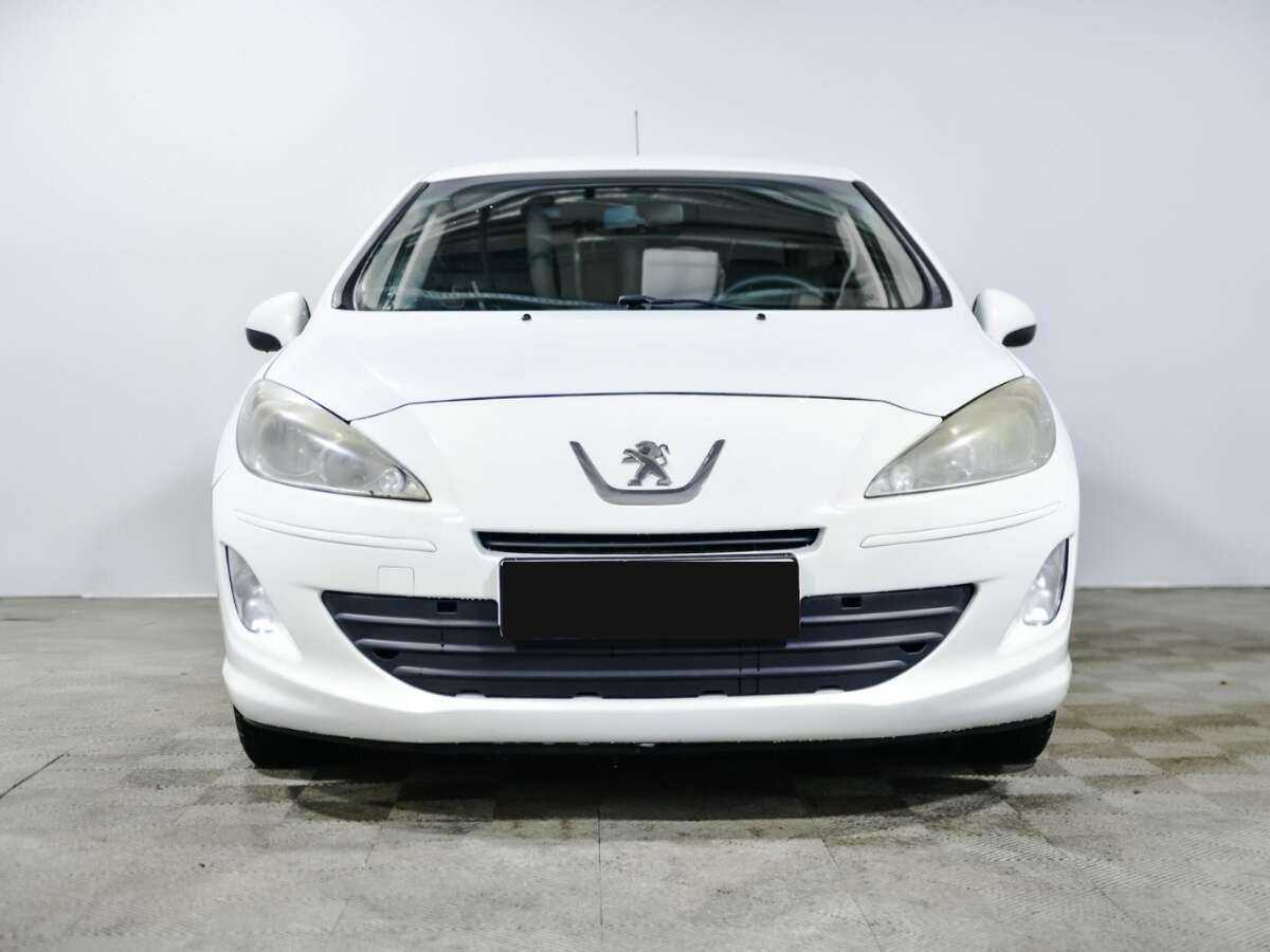 Peugeot 408 2012 года с пробегом. Фото: #1