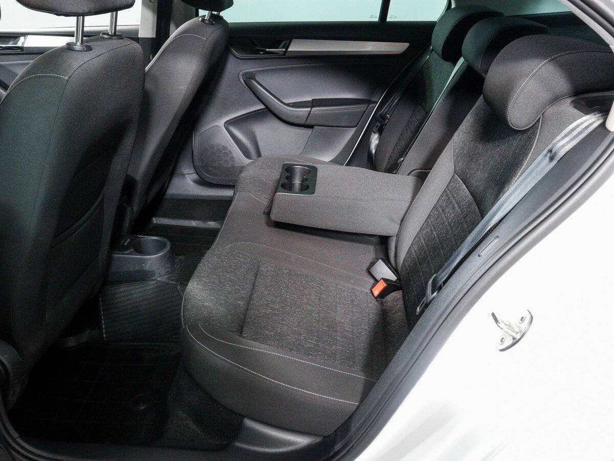 Skoda Rapid 2020 года с пробегом. Фото: #9
