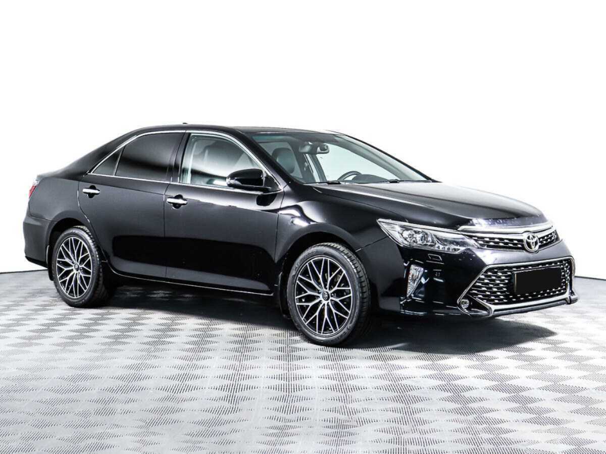 Toyota Camry 2017 года с пробегом. Фото: #1
