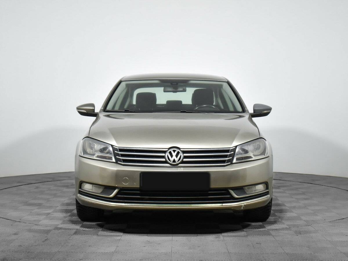 Volkswagen Passat 2012 года с пробегом. Фото: #1
