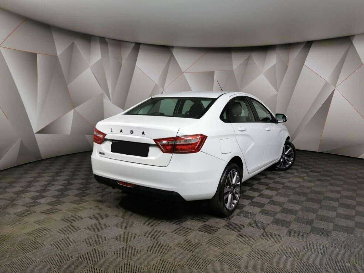 Lada (ВАЗ) Vesta 2018 года с пробегом. Фото: #1