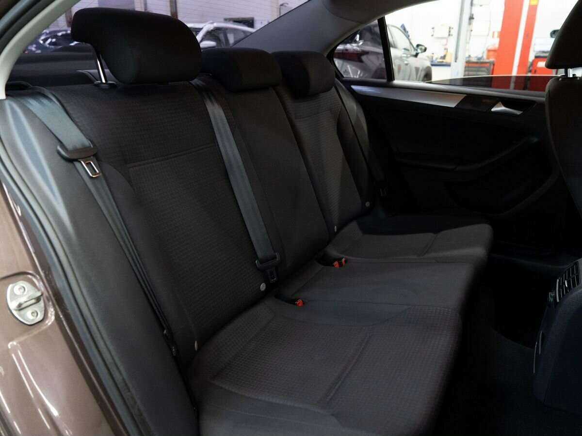 Volkswagen Jetta 2016 года с пробегом. Фото: #8