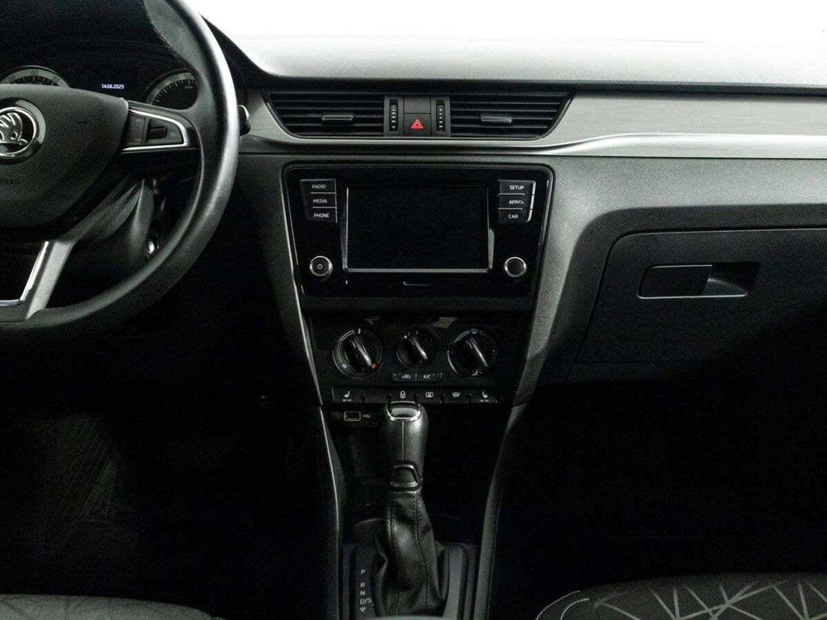 Skoda Rapid 2018 года с пробегом. Фото: #13