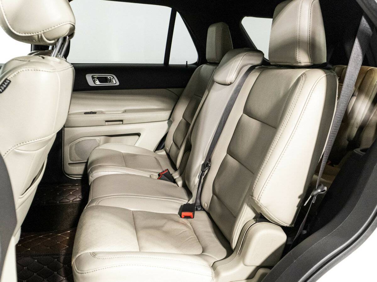 Ford Explorer 2012 года с пробегом. Фото: #7