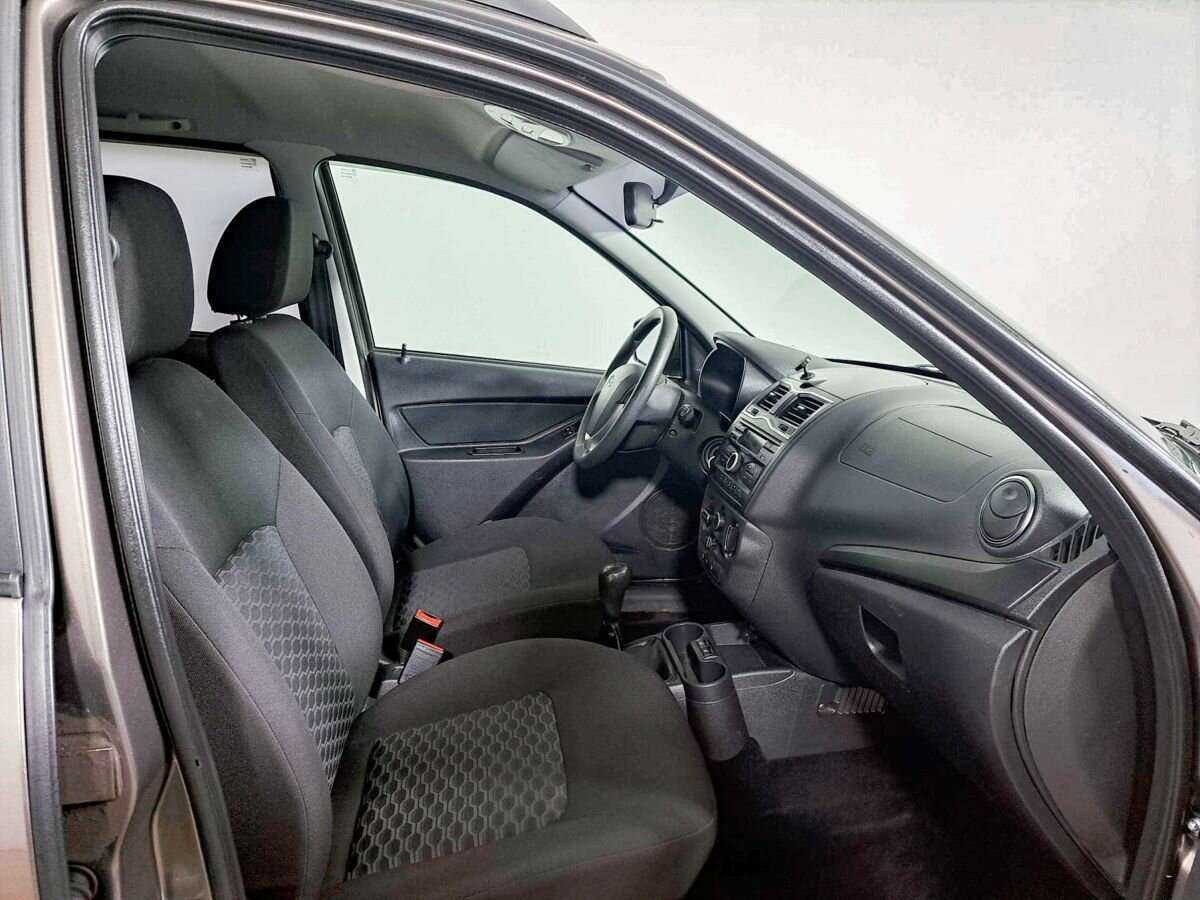 Lada (ВАЗ) Granta 2019 года с пробегом. Фото: #8