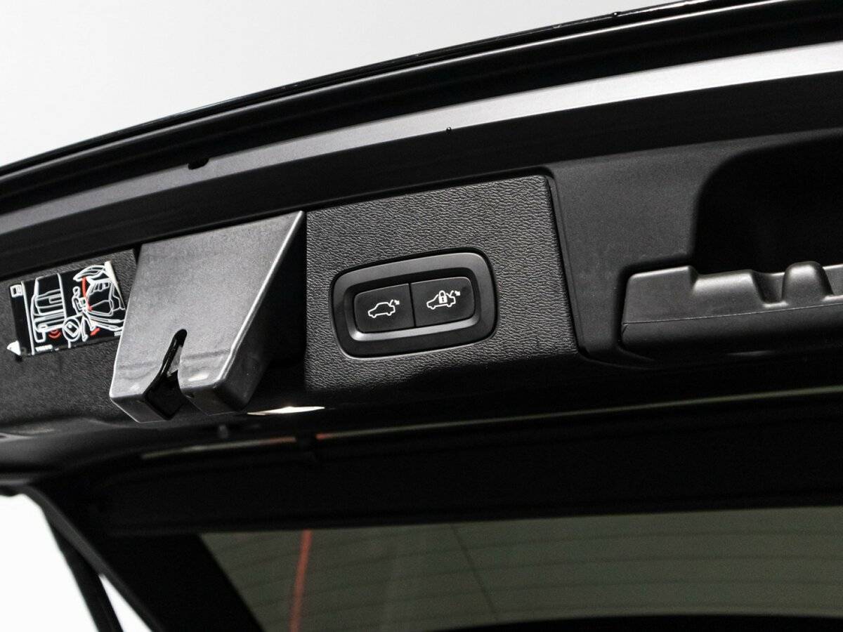 Volvo XC60 2018 года с пробегом. Фото: #15