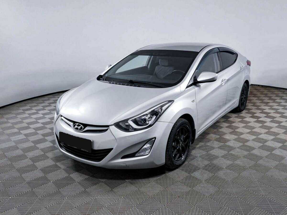 Hyundai Elantra 2015 года с пробегом. Посмотреть фото