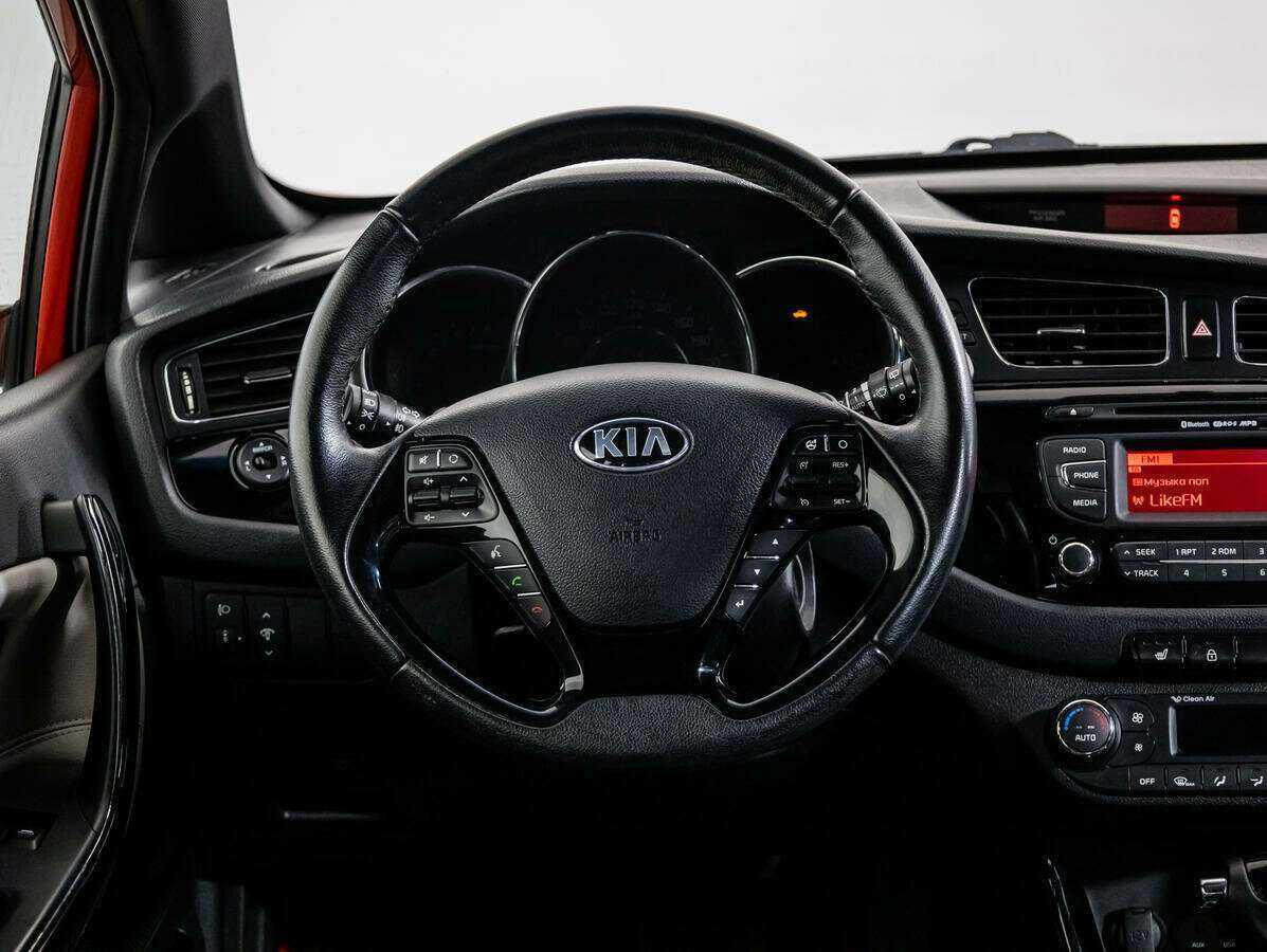 Kia Ceed 2014 года с пробегом. Фото: #14