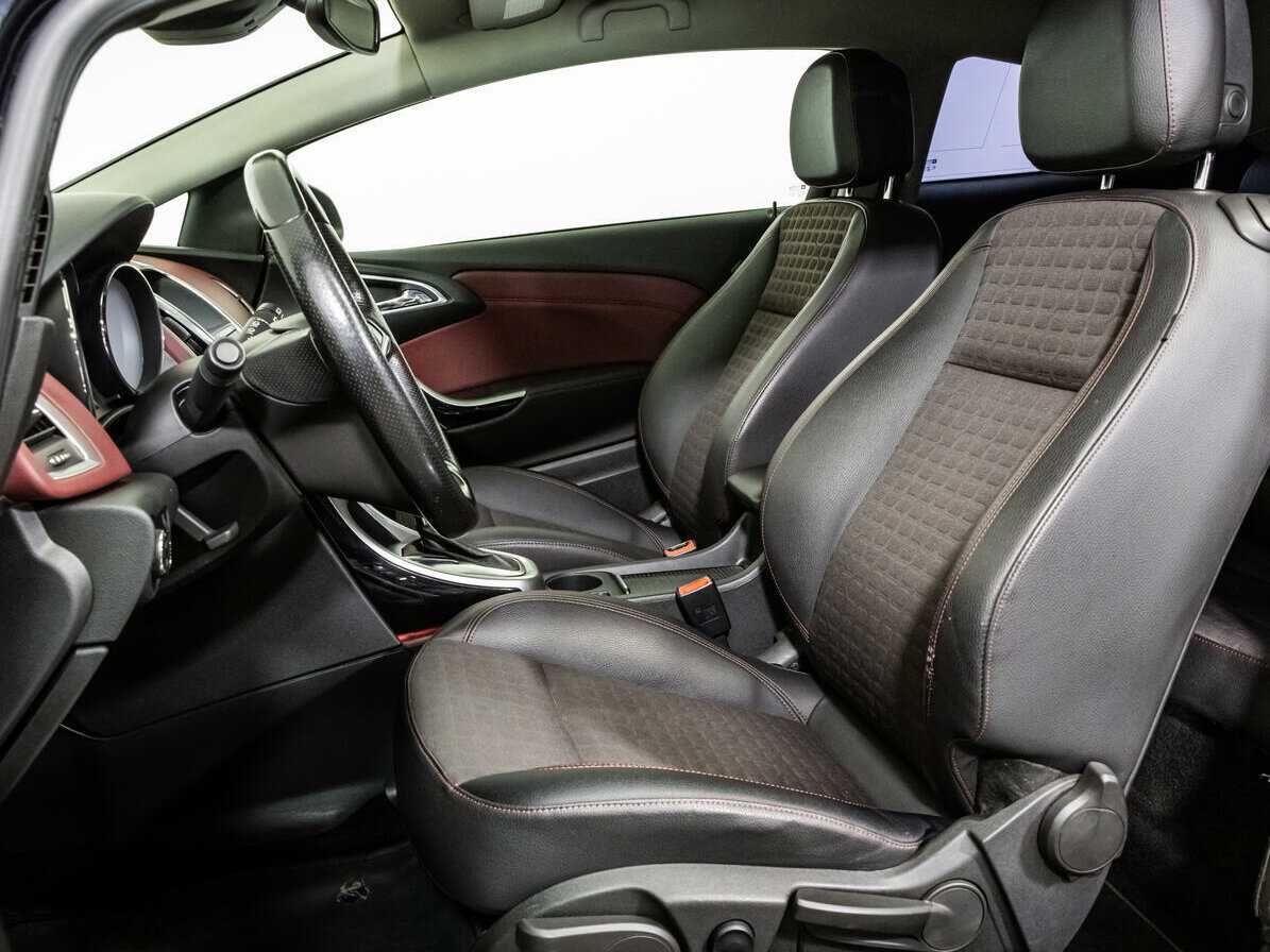 Opel Astra 2013 года с пробегом. Фото: #11