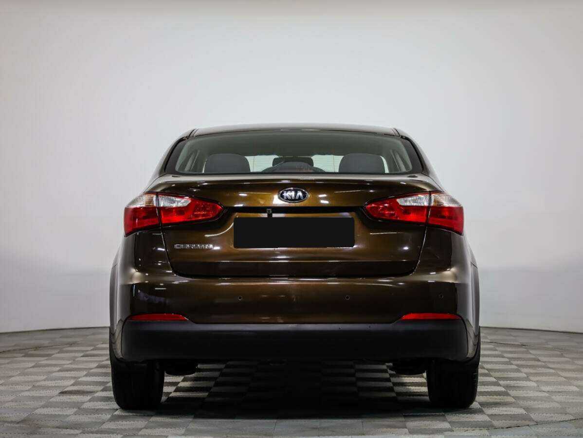 Kia Cerato 2015 года с пробегом. Фото: #4