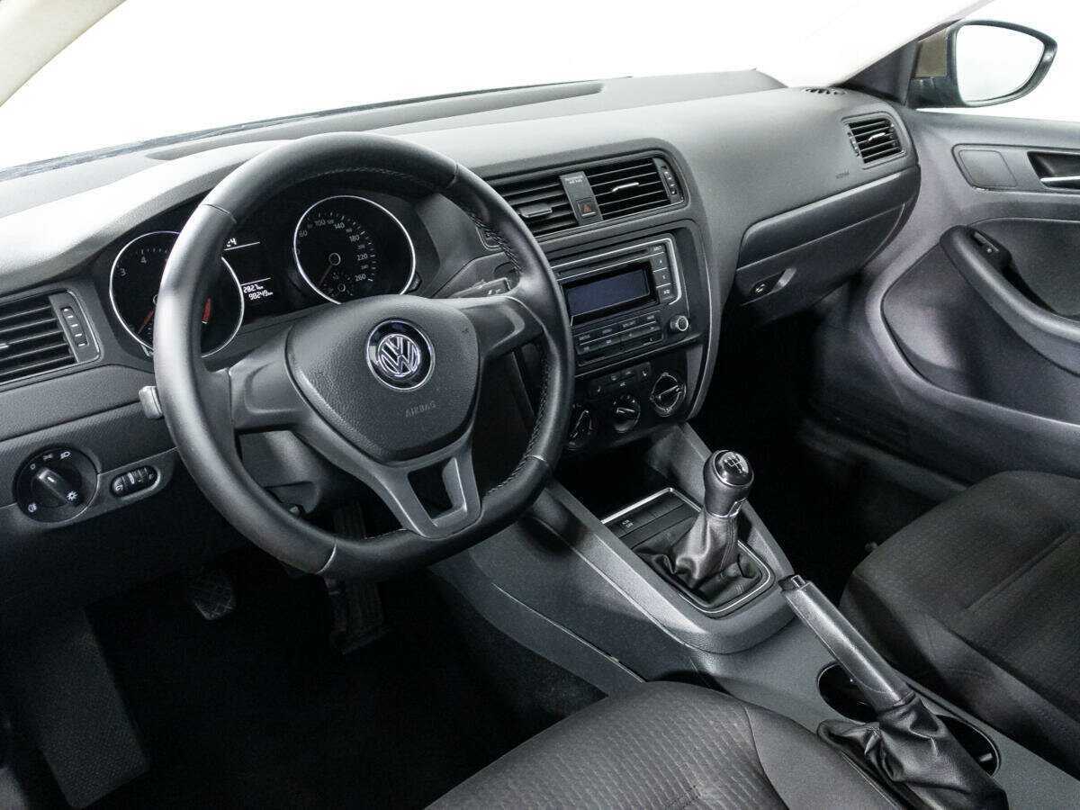 Volkswagen Jetta 2015 года с пробегом. Фото: #10