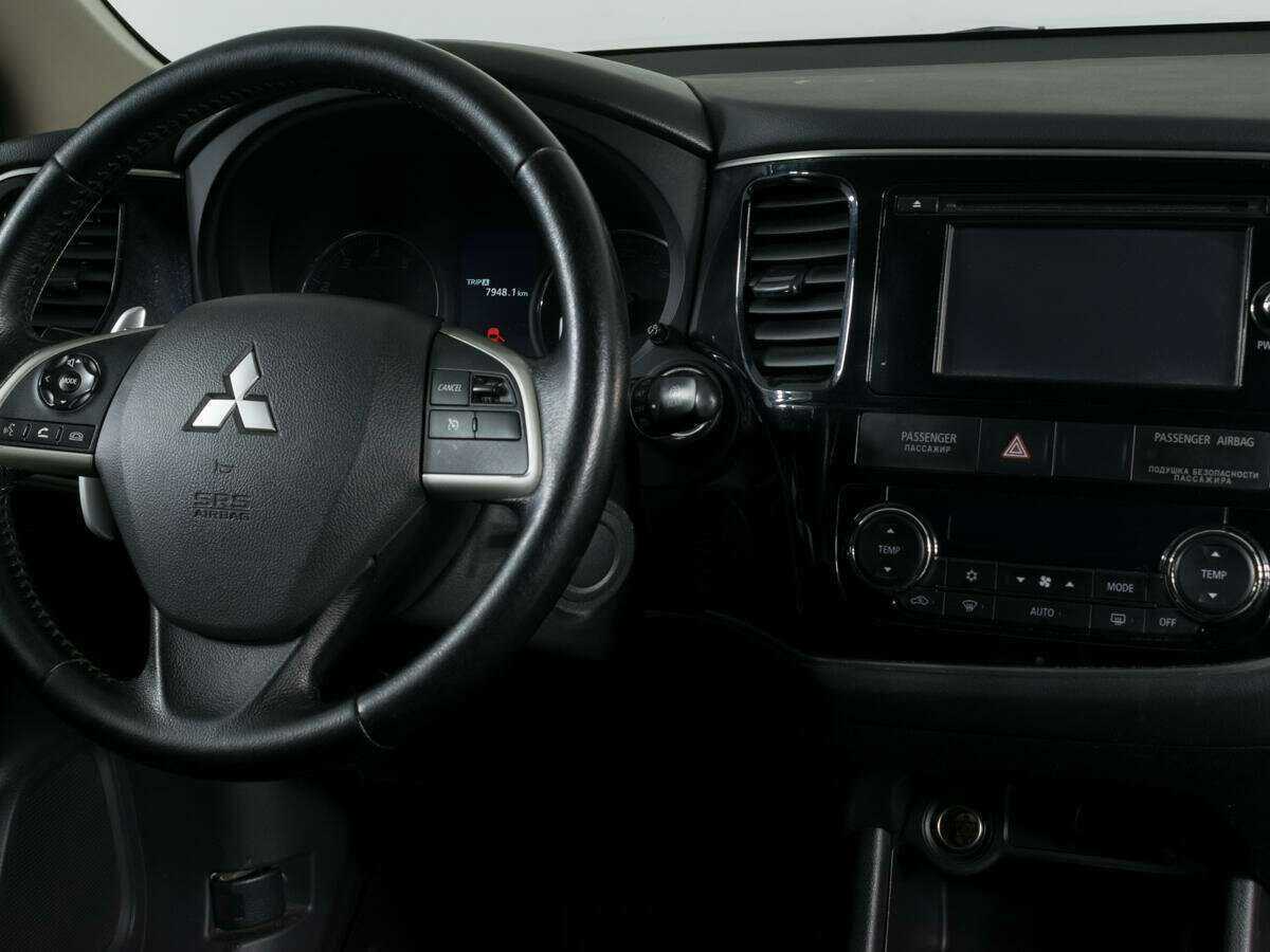 Mitsubishi Outlander 2012 года с пробегом. Фото: #10