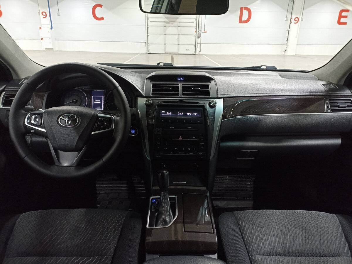 Toyota Camry 2016 года с пробегом. Фото: #13