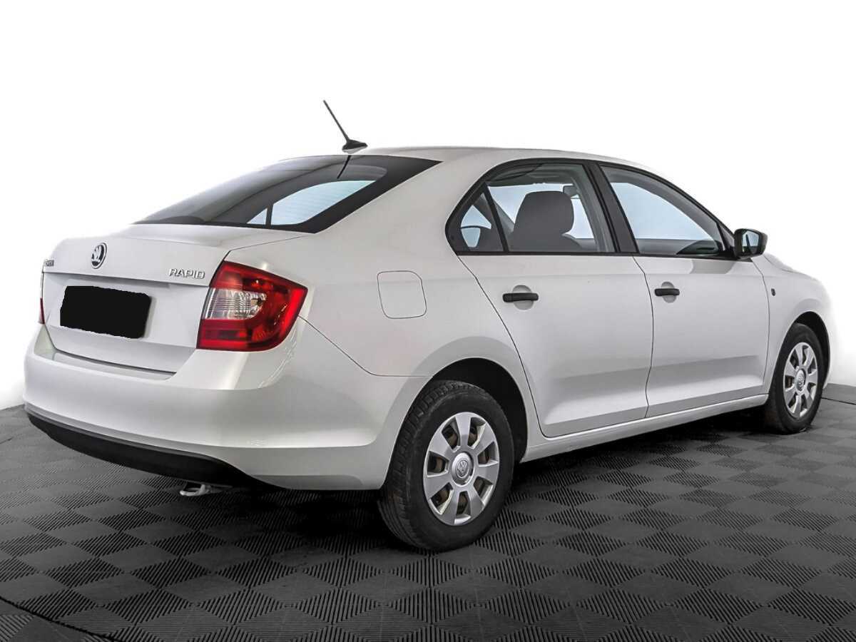 Skoda Rapid 2017 года с пробегом. Фото: #4