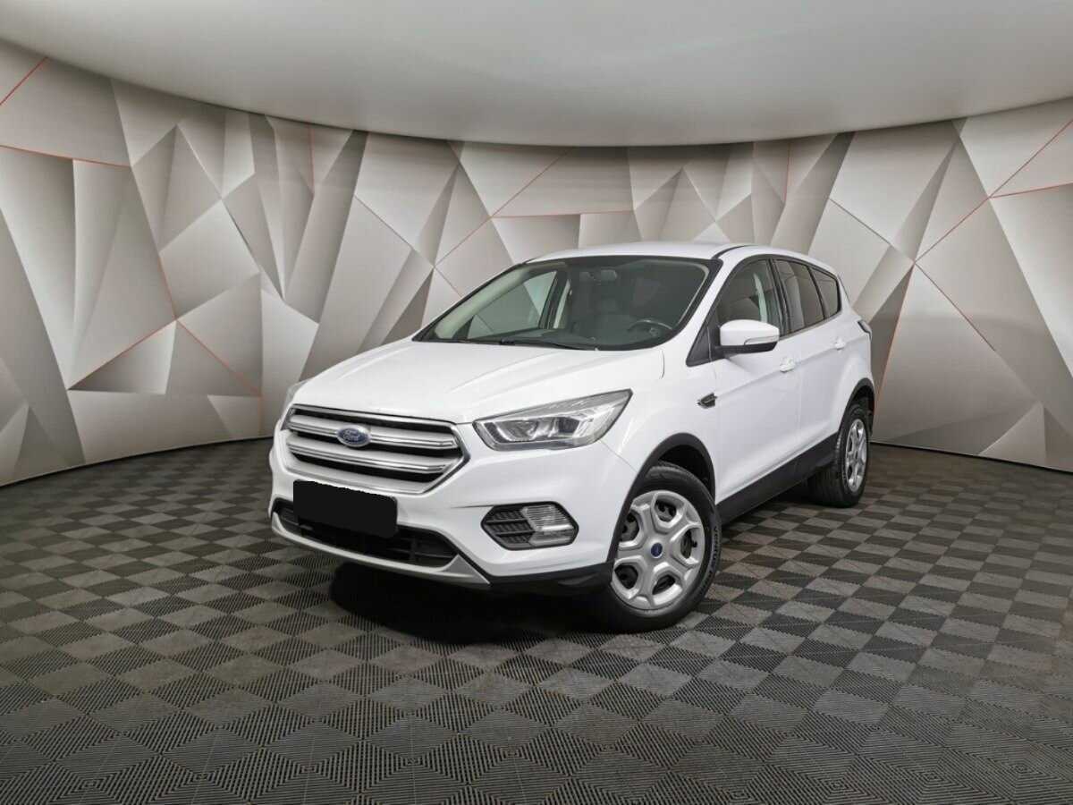 Ford Kuga 2017 года с пробегом. Посмотреть фото