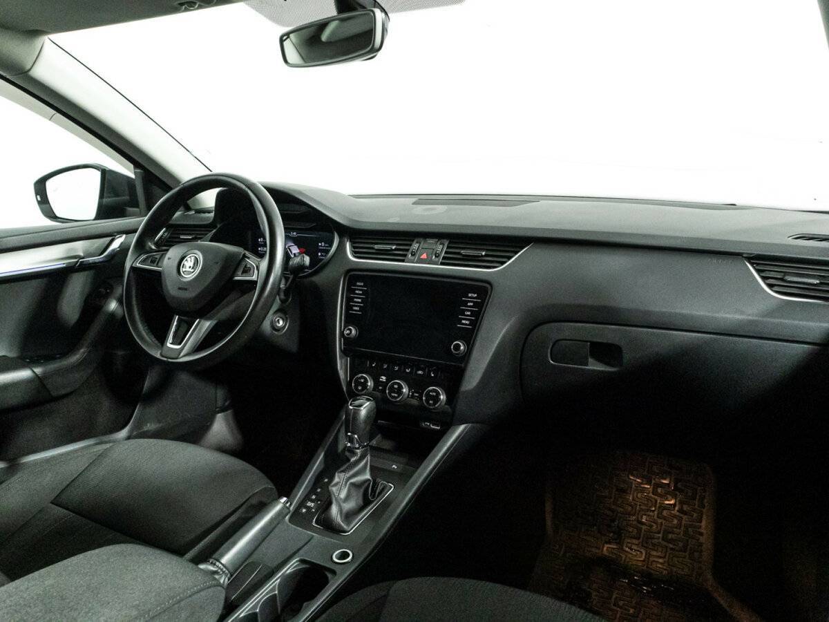 Skoda Octavia 2020 года с пробегом. Фото: #8
