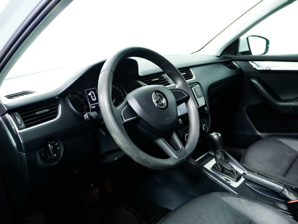 Skoda Octavia 2018 года с пробегом. Фото: #12