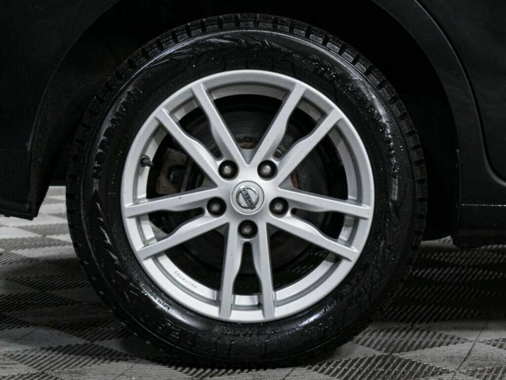 Nissan Tiida 2015 года с пробегом. Фото: #14