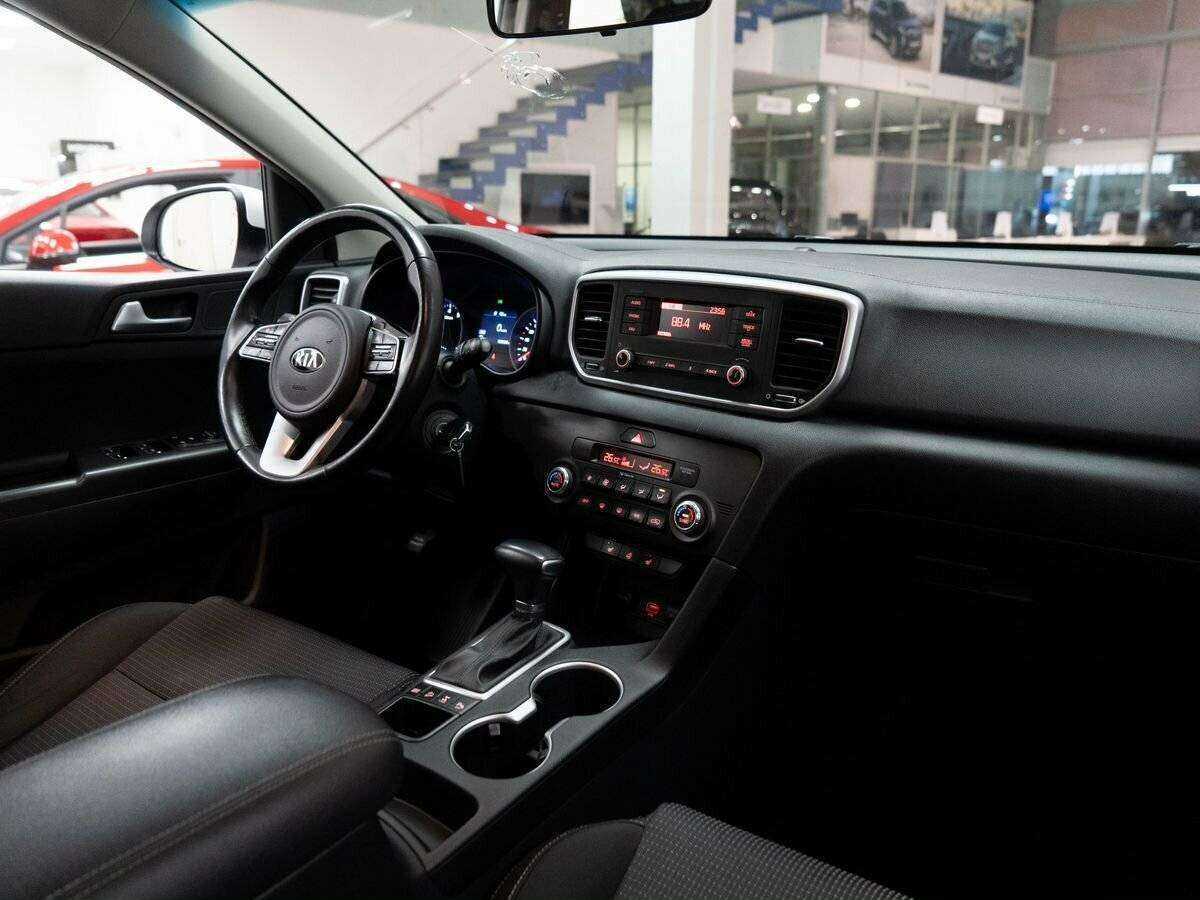 Б/У Киа Спортейдж 2021 года. Фото: #14