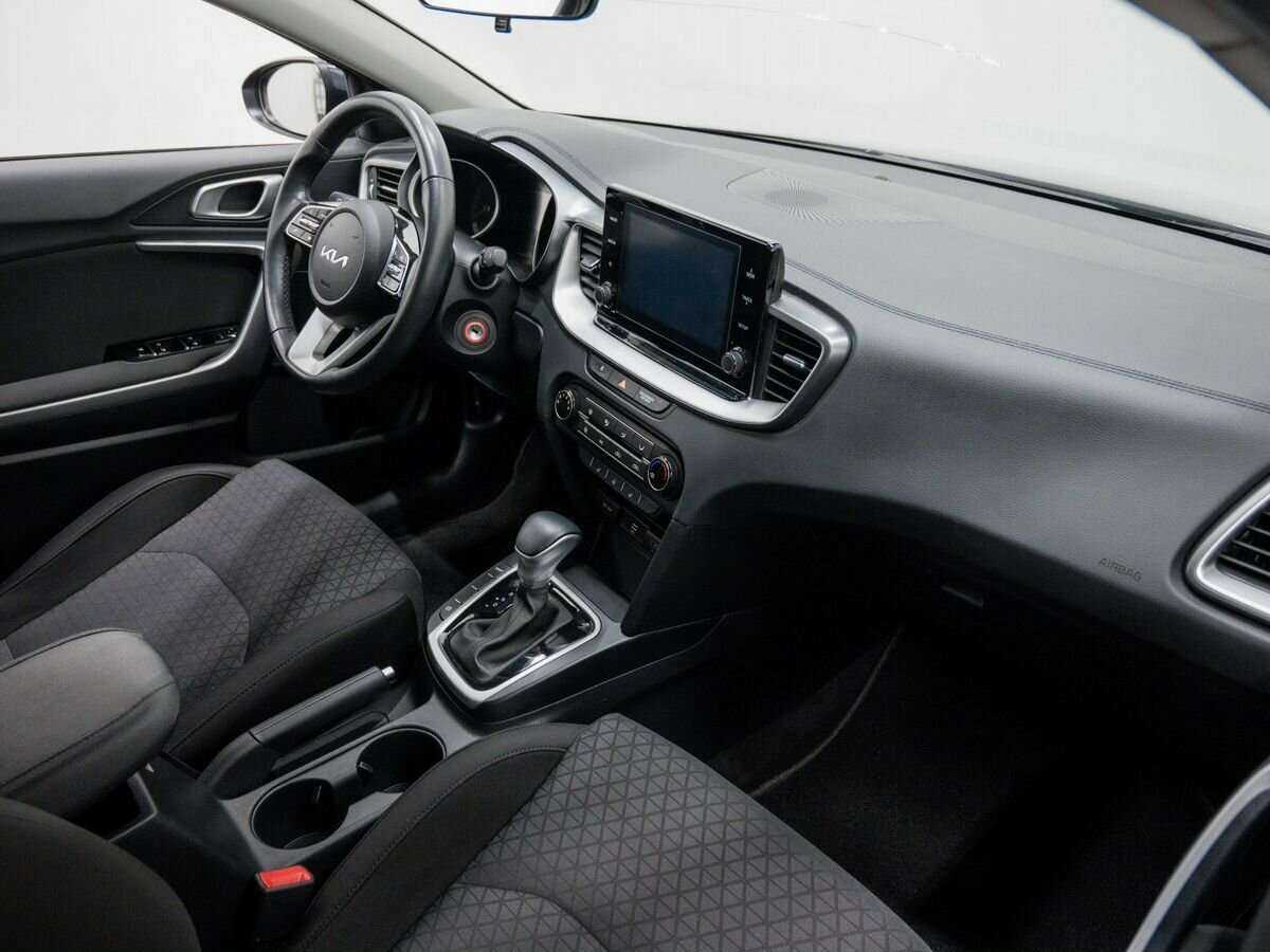 Б/У Киа Сид 2022 года. Фото: #8