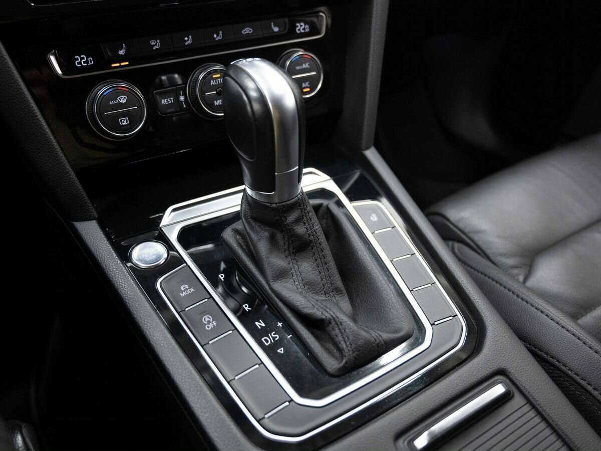 Б/У Фольксваген Пассат 2019 года. Фото: #19