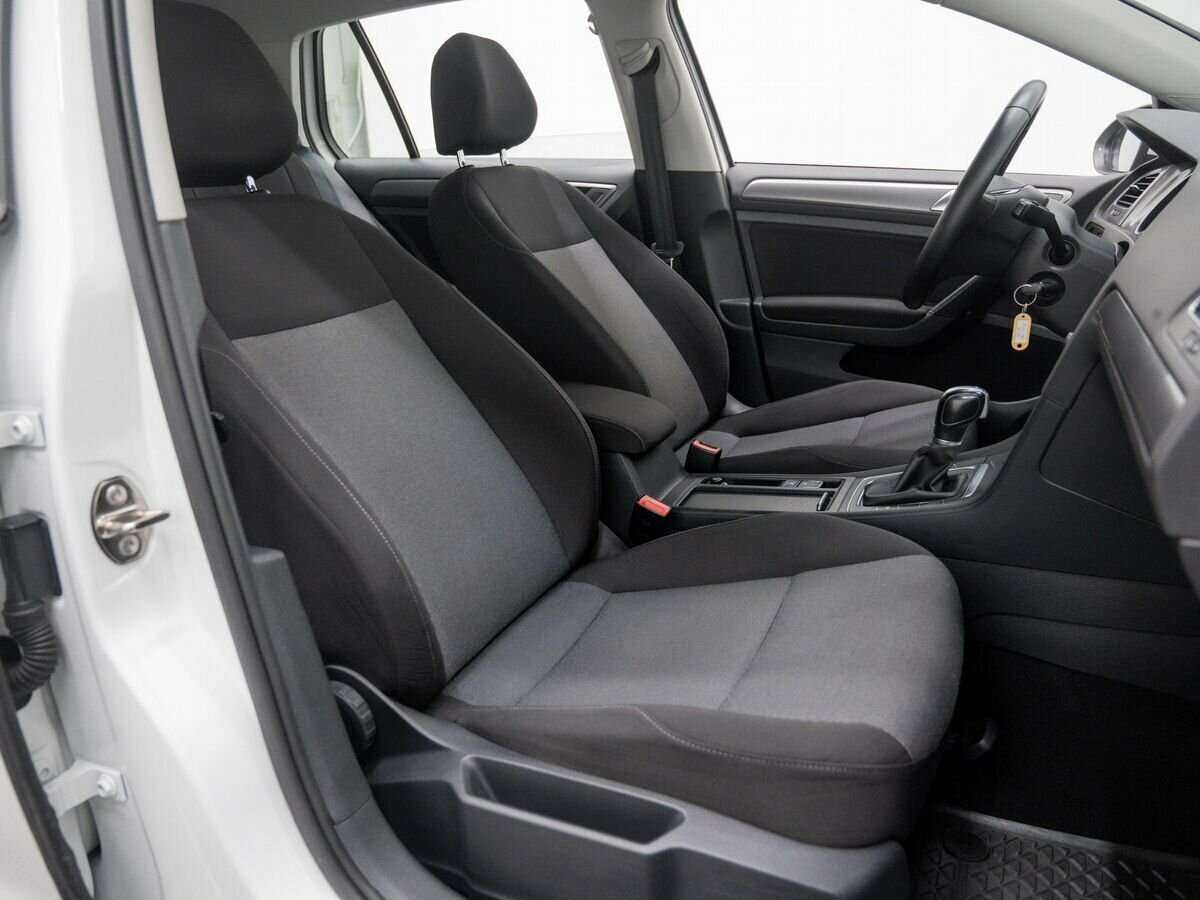 Б/У Фольксваген Гольф 2014 года. Фото: #7