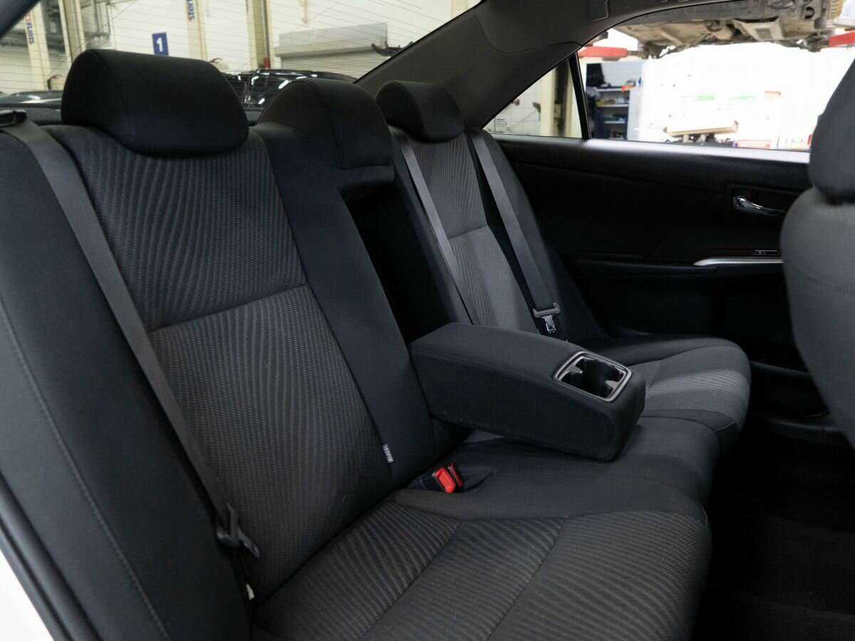 Б/У Тойота Камри 2016 года. Фото: #7