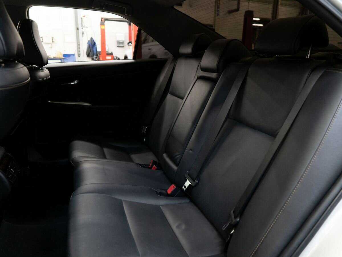 Б/У Тойота Камри 2015 года. Фото: #6