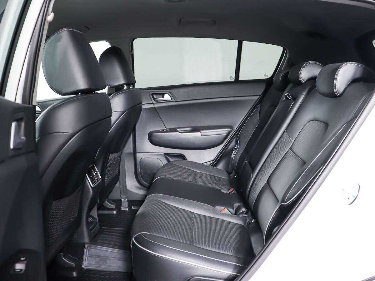 Б/У Киа Спортейдж 2020 года. Фото: #9