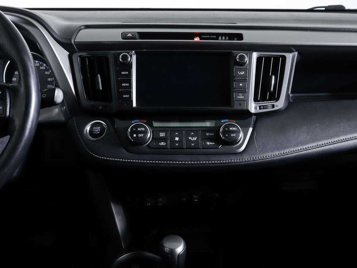 Toyota RAV4 2017 года с пробегом. Фото: #11