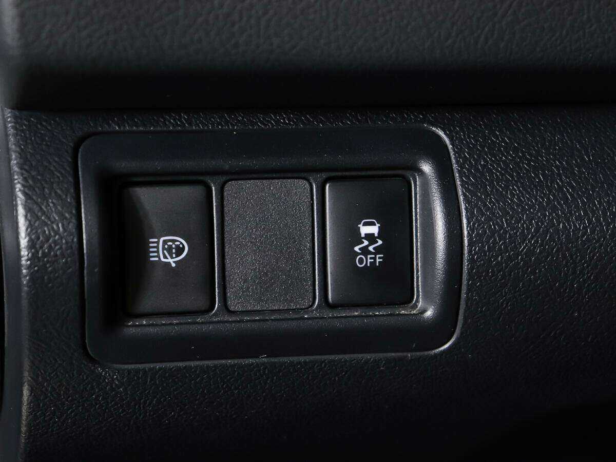 Б/У Тойота Камри 2017 года. Фото: #18