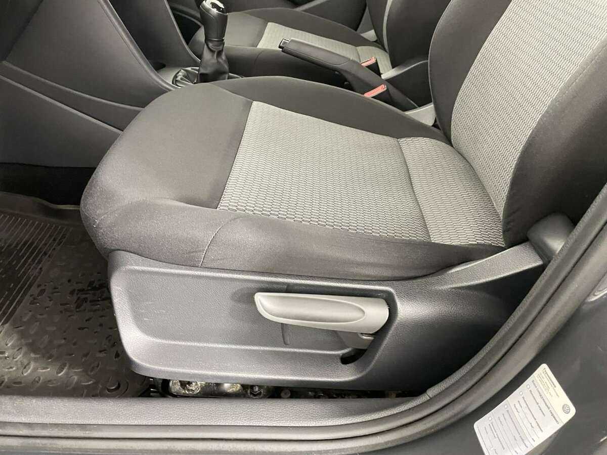 Б/У Фольксваген Поло 2013 года. Фото: #9