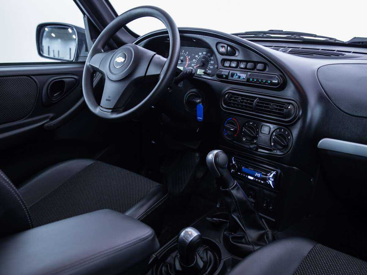 Б/У Шевроле Нива 2015 года. Фото: #7