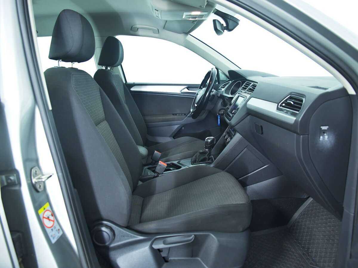 Б/У Фольксваген Тигуан 2017 года. Фото: #9