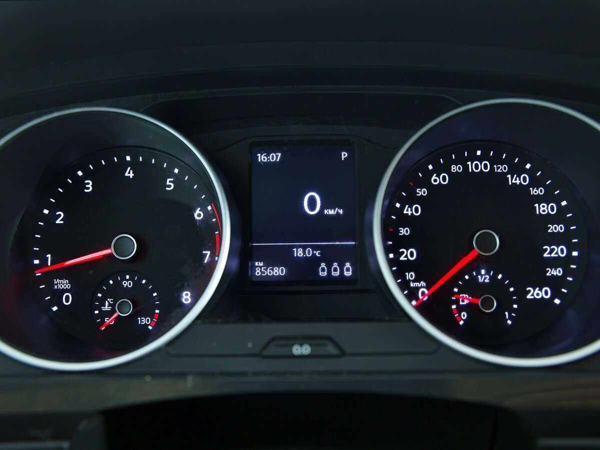 Б/У Фольксваген Тигуан 2017 года. Фото: #13