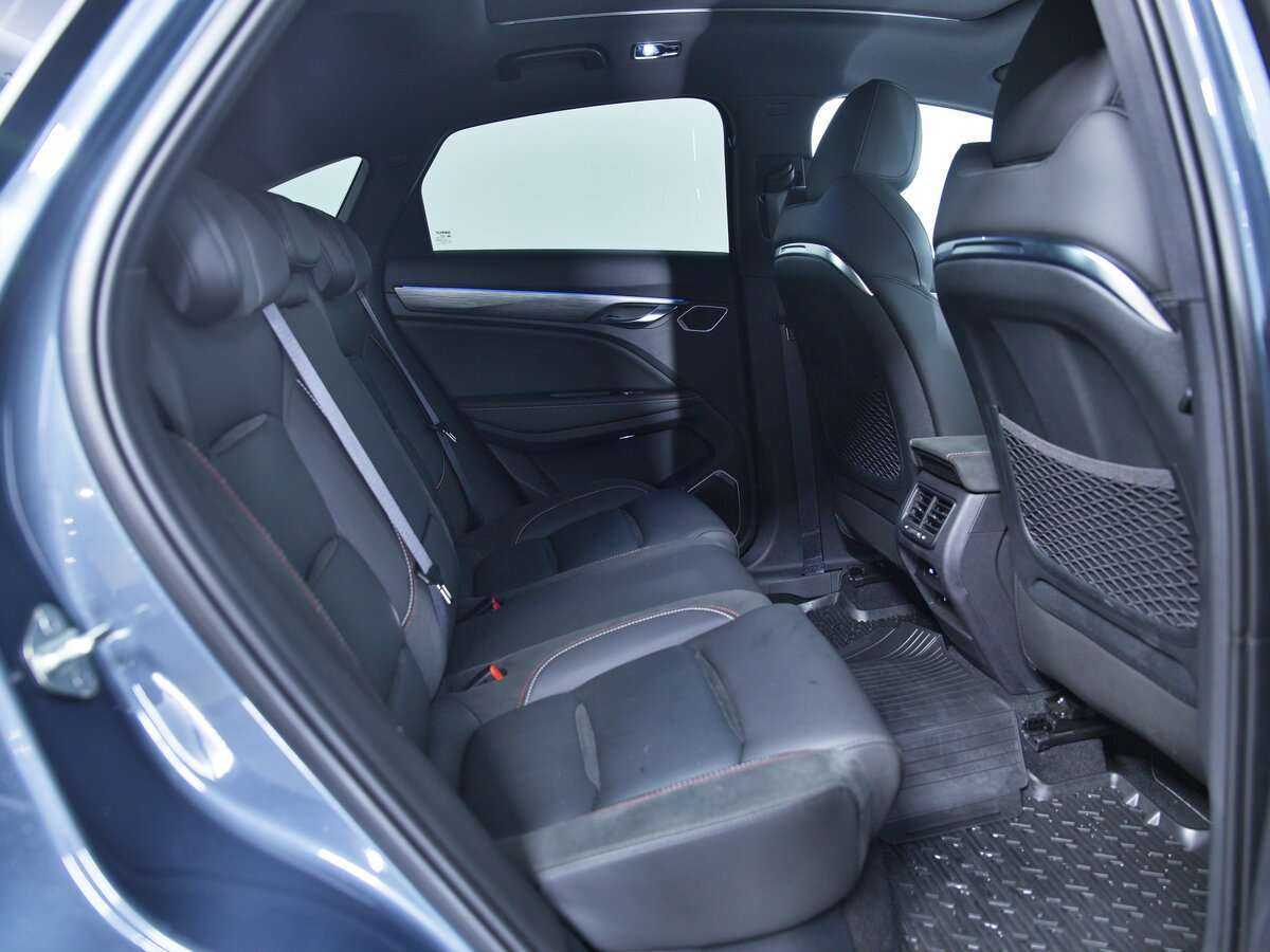 Geely Tugella 2022 года с пробегом. Фото: #9