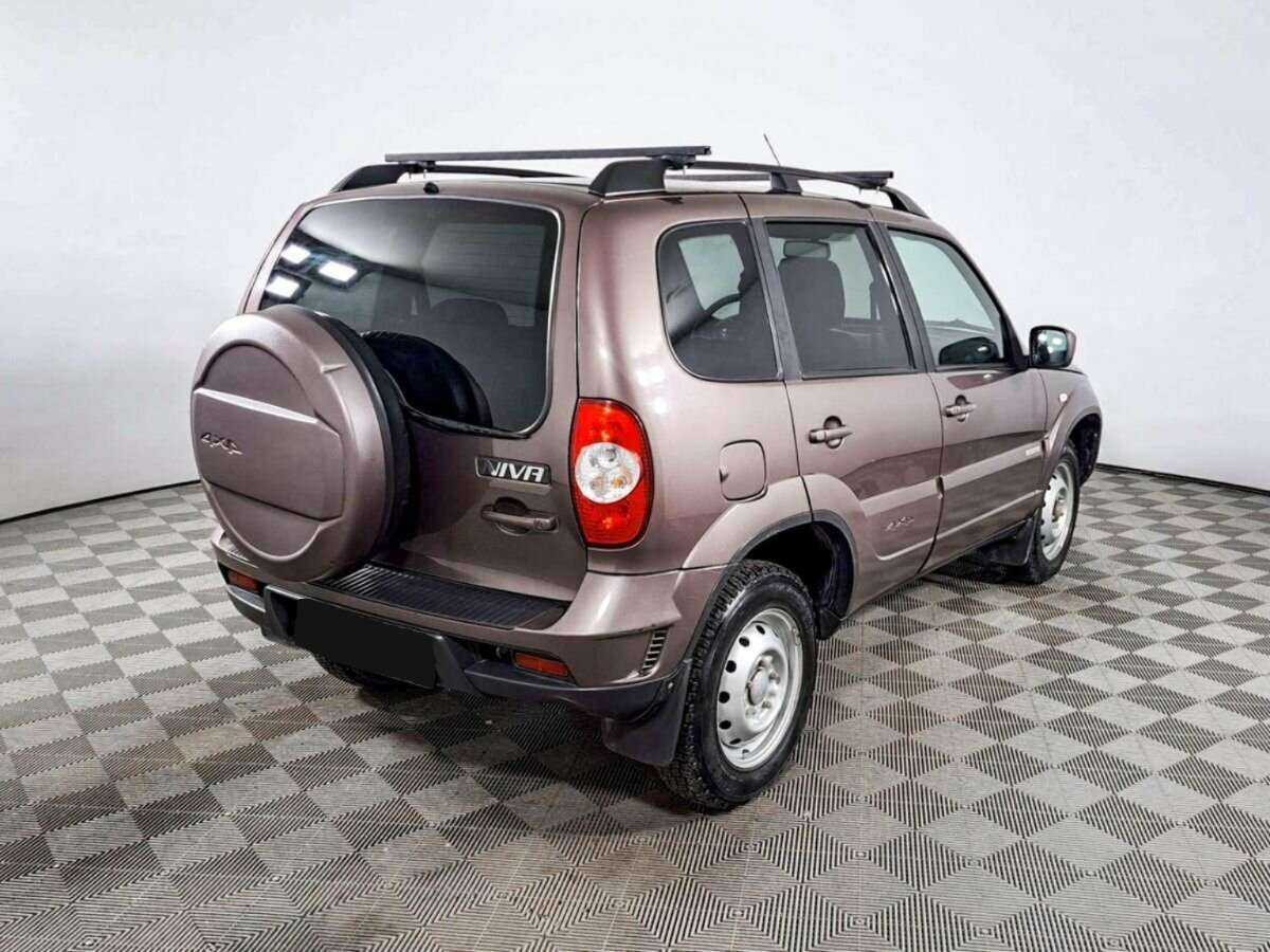 Б/У Шевроле Нива 2017 года. Фото: #4