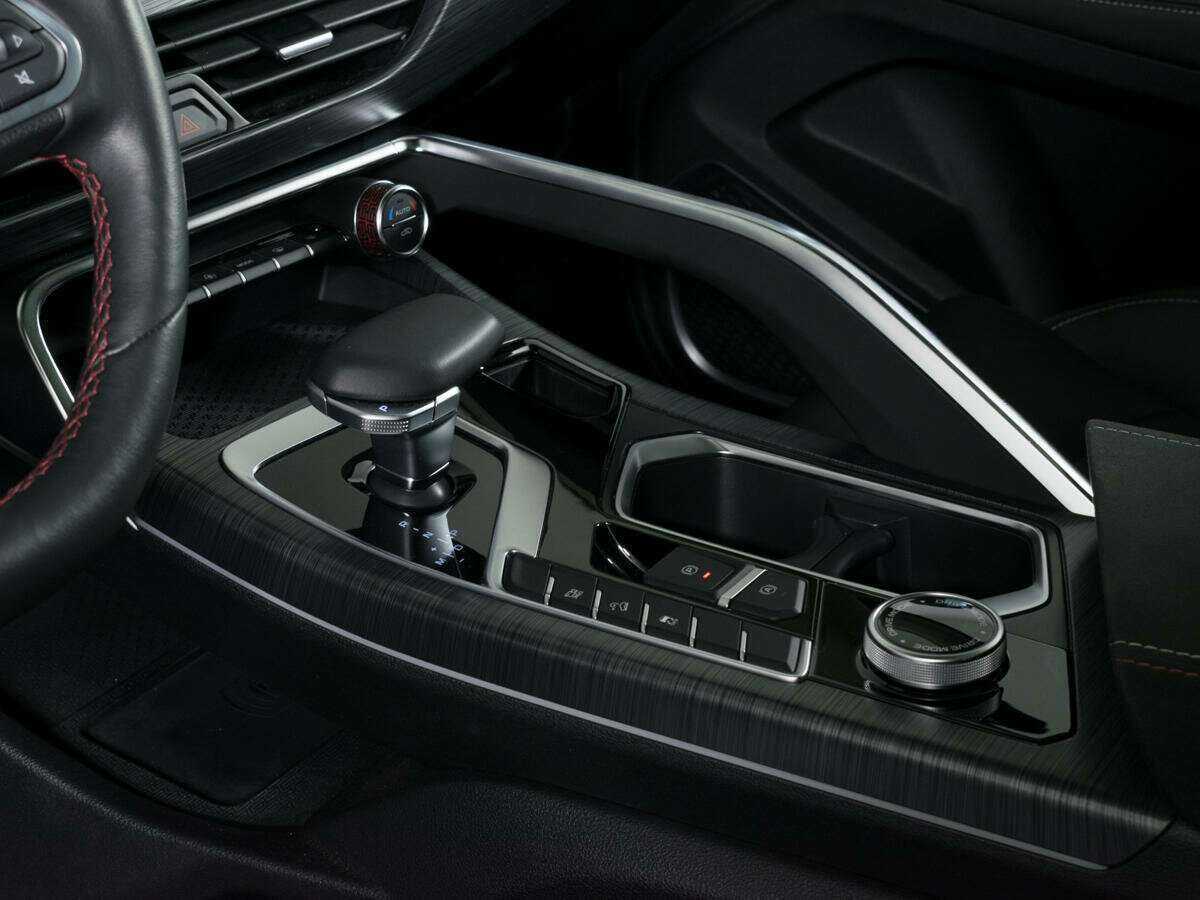 Geely Tugella 2022 года с пробегом. Фото: #13