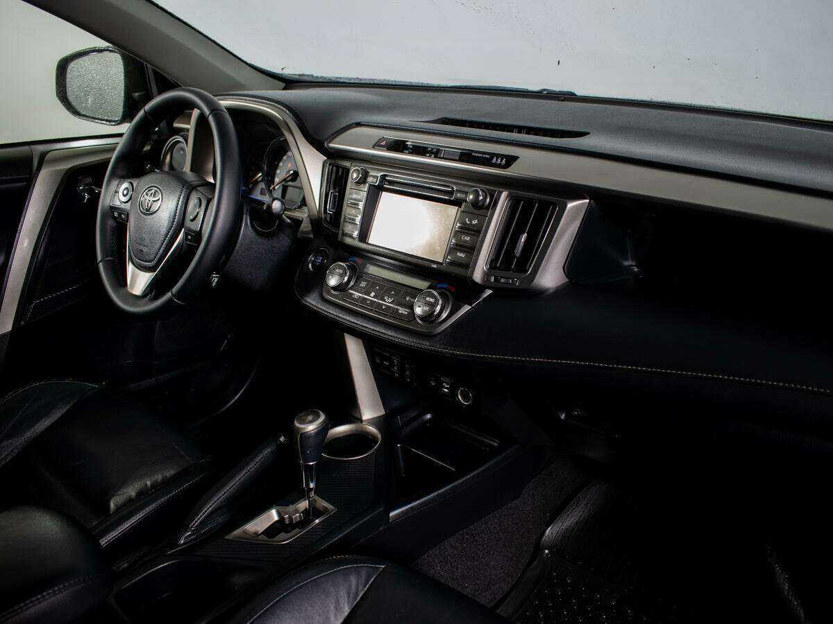Toyota RAV4 2013 года с пробегом. Фото: #6