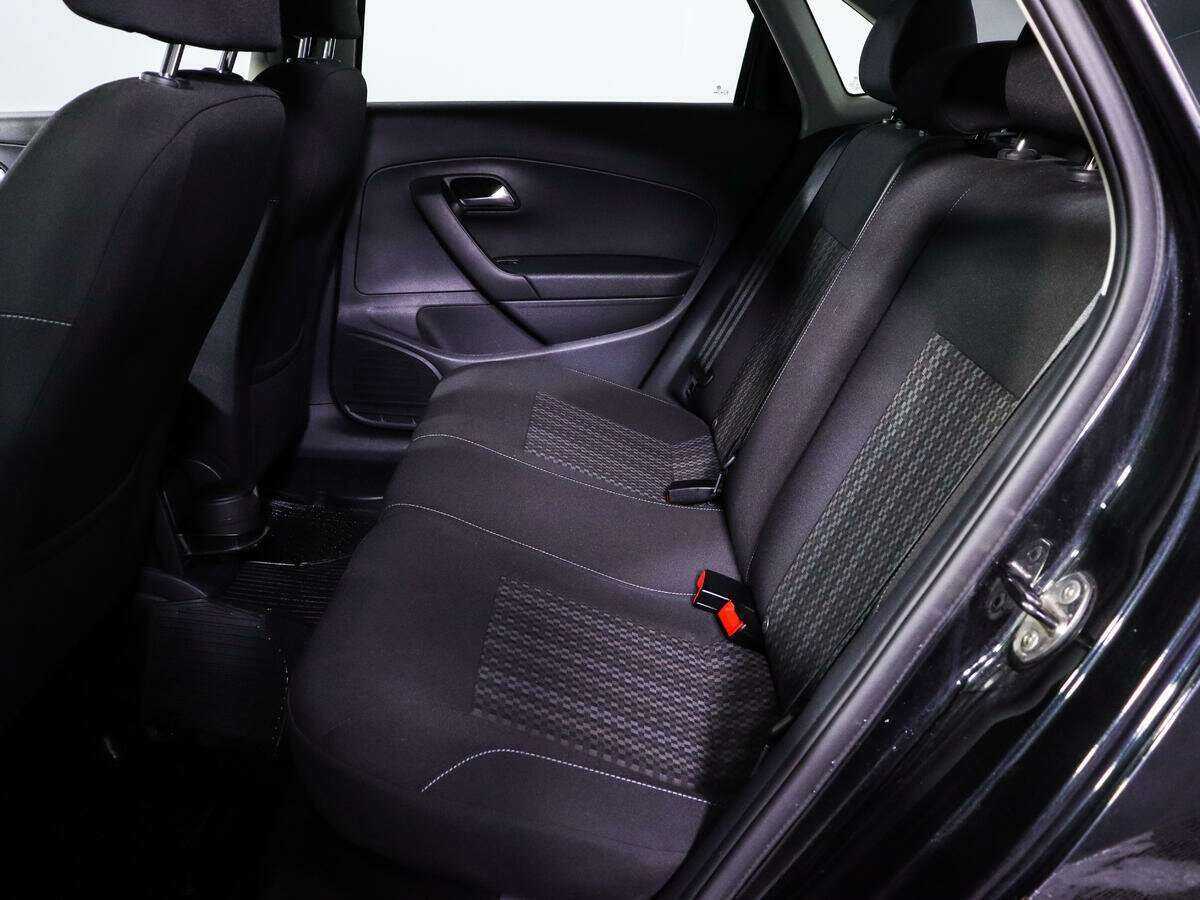 Б/У Фольксваген Поло 2016 года. Фото: #6