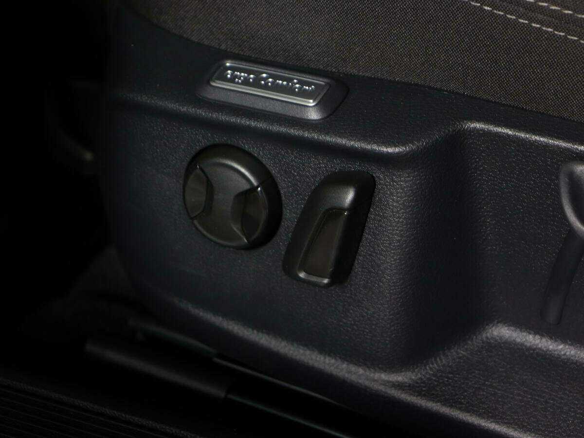 Б/У Фольксваген Пассат 2015 года. Фото: #15