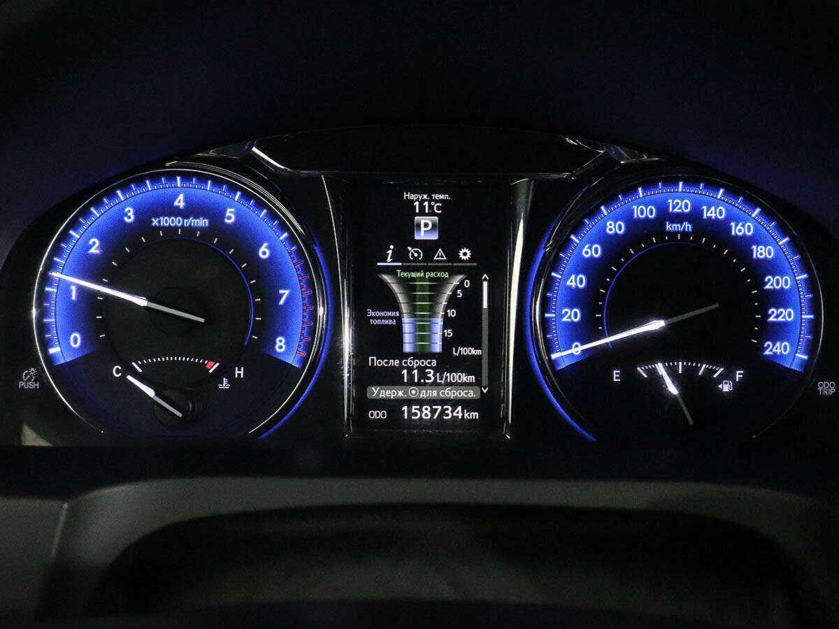 Б/У Тойота Камри 2018 года. Фото: #9