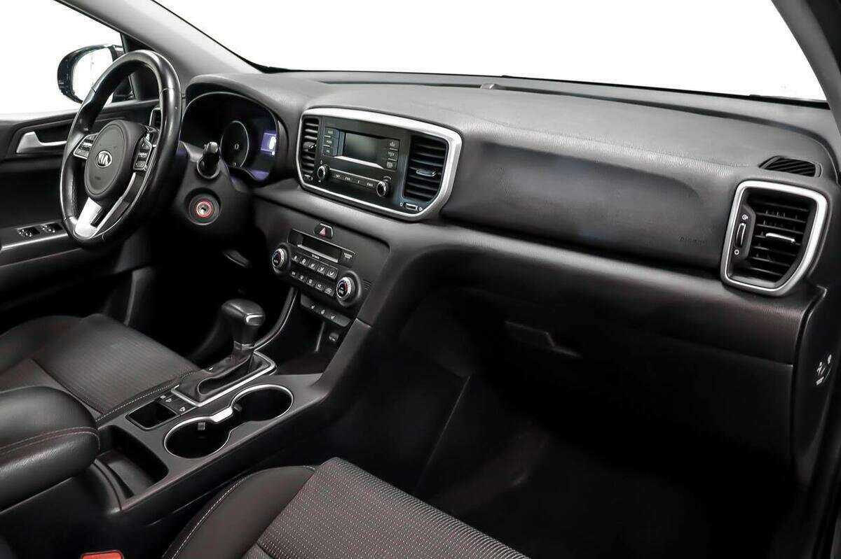 Б/У Киа Спортейдж 2020 года. Фото: #7