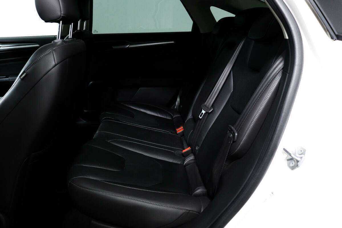 Б/У Форд Мондео 2016 года. Фото: #11