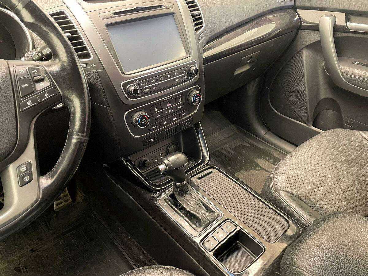 Б/У Киа Соренто 2015 года. Фото: #15