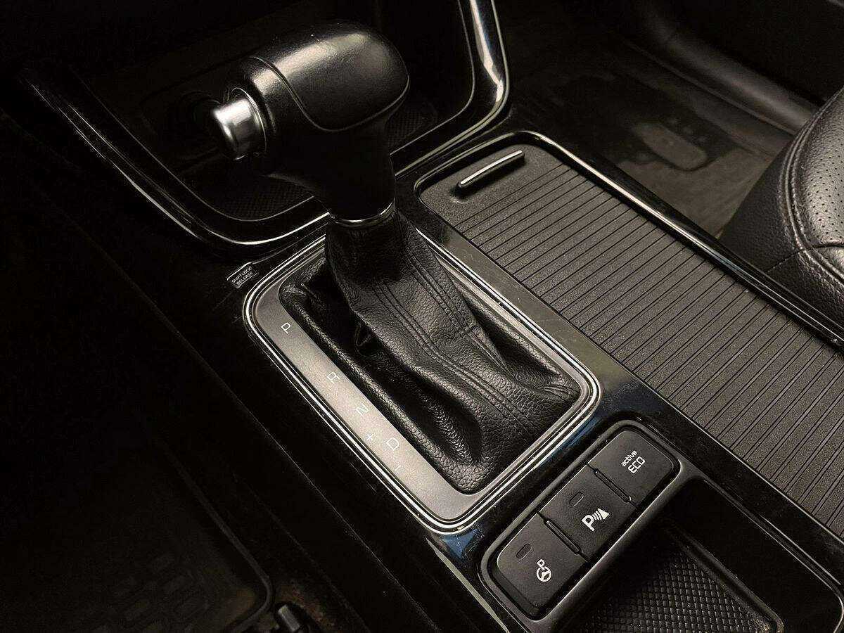 Б/У Киа Соренто 2015 года. Фото: #16