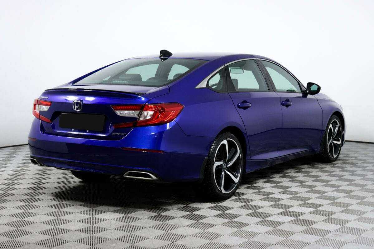 Honda Accord 2022 года с пробегом. Фото: #4