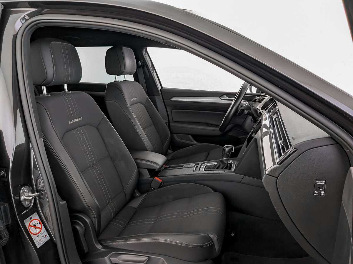 Б/У Фольксваген Пассат 2018 года. Фото: #24