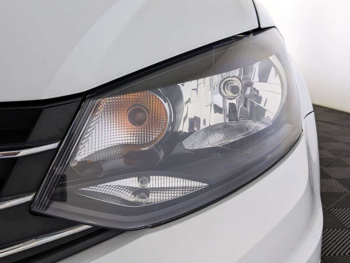 Б/У Фольксваген Поло 2019 года. Фото: #9